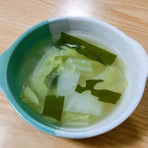 白菜とわかめのシャンタンスープ